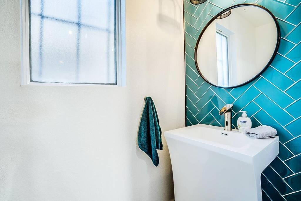Apartment Tpc Westworld Stylish 4 Bed Private Hottub