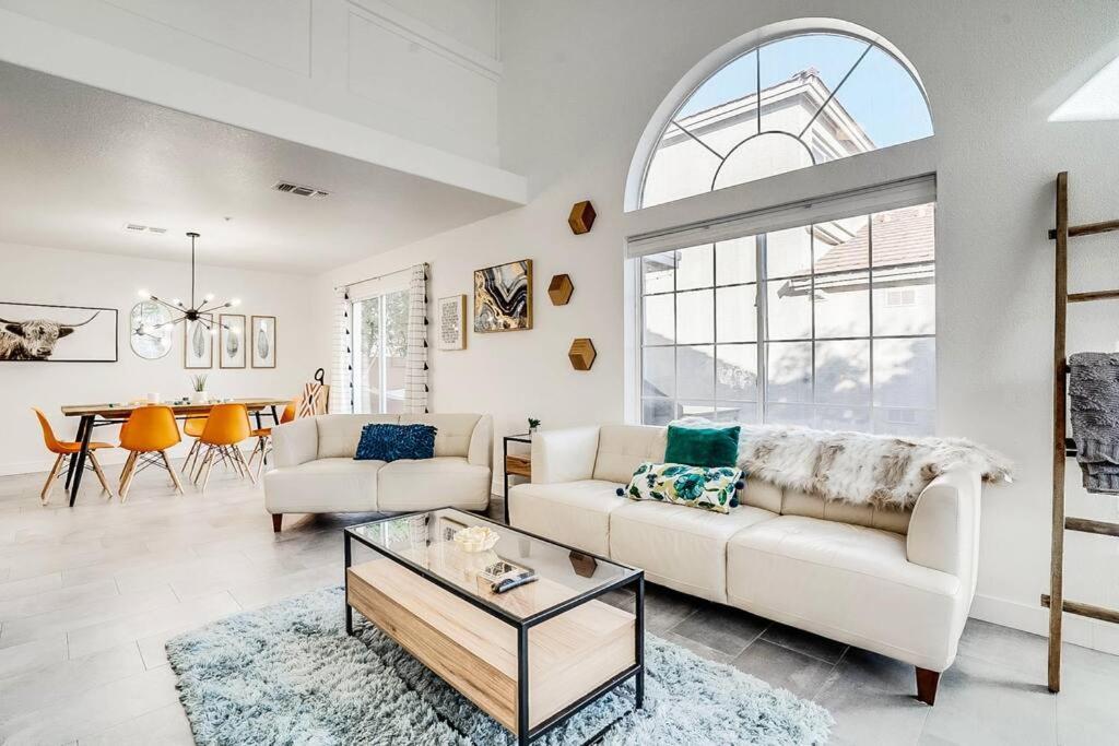 Tpc Westworld Stylish 4 Bed Private Hottub Apartment